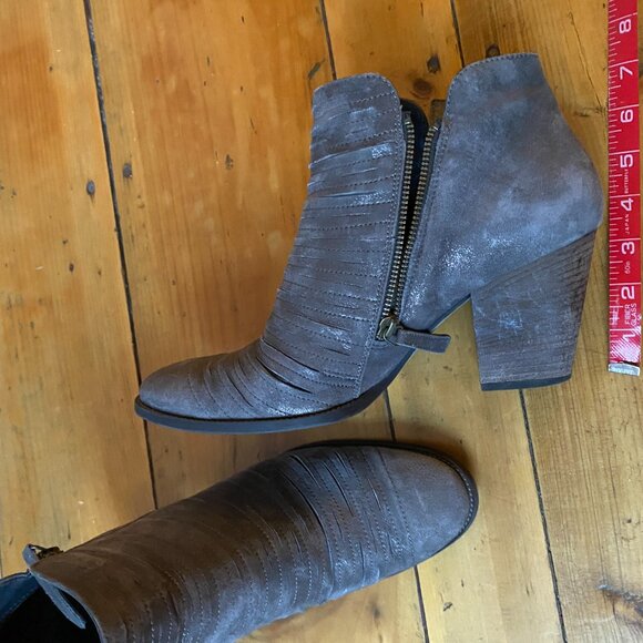 Paul Green Suede Ankle Boot - Picture 8 of 8